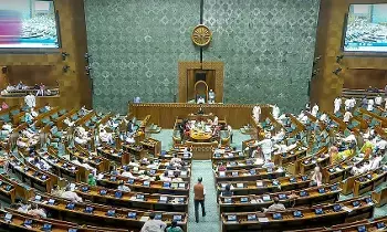 Rijiju: ఎఫ్‌సీఆర్‌ఏ బిల్లు జేపీసీకి.. మైనారిటీలపై వివక్ష లేదని రిజిజు వెల్లడి