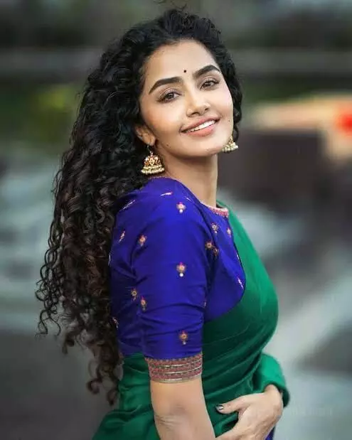 Anupama Parameswaran: రెండేళ్ల పాటు నరకం చూశాను.. లవ్ రిలేషన్షిప్పై నటి అనుపమ పరమేశ్వరన్ షాకింగ్ నిజాలు.. Anupama Parameswaran: రెండేళ్ల పాటు నరకం చూశాను.. లవ్ రిలేషన్షిప్పై నటి అనుపమ పరమేశ్వరన్ షాకింగ్ నిజాలు..