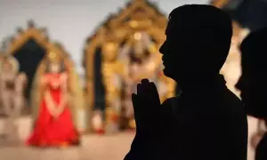 Getting Unwanted Thoughts During Prayer: పూజ చేసేటప్పుడు అనవసర ఆలోచనలు వస్తున్నాయా? ఈ చిన్న మార్పులతో మనశ్శాంతి పొందండి.. Getting Unwanted Thoughts During Prayer: పూజ చేసేటప్పుడు అనవసర ఆలోచనలు వస్తున్నాయా? ఈ చిన్న మార్పులతో మనశ్శాంతి పొందండి..