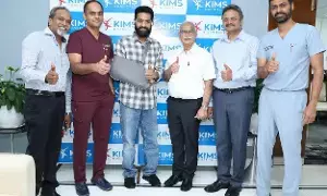 Jr NTR: ఆసుపత్రి నుంచి డిశ్చార్జైన జూనియర్ ఎన్టీఆర్.... వైద్యులు ఏమన్నారంటే? Jr NTR: ఆసుపత్రి నుంచి డిశ్చార్జైన జూనియర్ ఎన్టీఆర్.... వైద్యులు ఏమన్నారంటే?