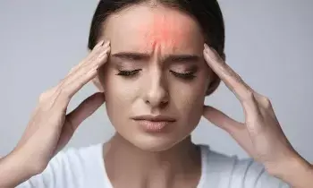 Migraine: మైగ్రేన్ అంటే కేవలం తలనొప్పి మాత్రమే కాదు.. ఈ లక్షణాలు కనిపిస్తే అస్సలు నిర్లక్ష్యం చేయకండి
