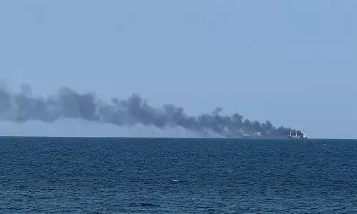 Russian Attacks: ఒడెసా పోర్టులపై రష్యా దాడులు.. ధాన్యం నౌకలకు నష్టం, ఆహార సరఫరాపై ఆందోళన Russian Attacks: ఒడెసా పోర్టులపై రష్యా దాడులు.. ధాన్యం నౌకలకు నష్టం, ఆహార సరఫరాపై ఆందోళన