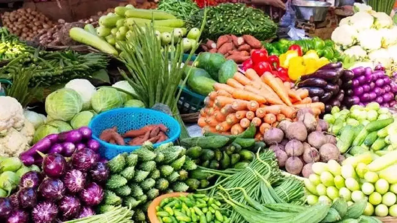 WPI Inflation: ద్రవ్యోల్బణం బాటలో బిగ్ రిలీఫ్: తగ్గుముఖం పట్టిన హోల్సేల్ ధరలు WPI Inflation: ద్రవ్యోల్బణం బాటలో బిగ్ రిలీఫ్: తగ్గుముఖం పట్టిన హోల్సేల్ ధరలు