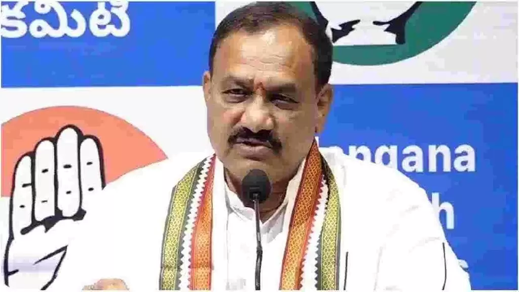 TPCC Chief Mahesh Kumar Goud: పార్టీ అంతర్గత అంశాలను బహిరంగంగా చర్చించొద్దు.. రాజగోపాల్రెడ్డి వ్యాఖ్యలపై టీపీసీసీ చీఫ్ మహేశ్కుమార్ గౌడ్ స్పందన TPCC Chief Mahesh Kumar Goud: పార్టీ అంతర్గత అంశాలను బహిరంగంగా చర్చించొద్దు.. రాజగోపాల్రెడ్డి వ్యాఖ్యలపై టీపీసీసీ చీఫ్ మహేశ్కుమార్ గౌడ్ స్పందన