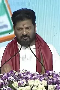CM Revanth Reddy: సంగారెడ్డిలో సీఎం రేవంత్‌రెడ్డి ఘాటు విమర్శలు: భాజపా-బీఆర్‌ఎస్‌ ఒకే నాణానికి రెండు వైపులు