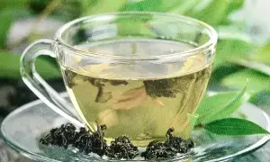 Green Tea: గ్రీన్ టీ లివర్‌కు నిజంగా మంచిదేనా? అతిగా తాగితే ప్రమాదమా? నిపుణులు ఏం చెబుతున్నారు