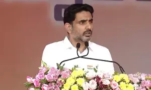 Nara Lokesh: పక్క రాష్ట్రాలు మన వైపే చూసేలా అభివృద్ధి సాధిద్దాం.. కసితో పనిచేద్దాం: నారా లోకేశ్ Nara Lokesh: పక్క రాష్ట్రాలు మన వైపే చూసేలా అభివృద్ధి సాధిద్దాం.. కసితో పనిచేద్దాం: నారా లోకేశ్