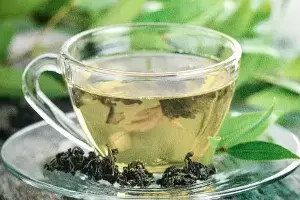Green Tea: గ్రీన్ టీ లివర్కు నిజంగా మంచిదేనా? అతిగా తాగితే ప్రమాదమా? నిపుణులు ఏం చెబుతున్నారు Green Tea: గ్రీన్ టీ లివర్కు నిజంగా మంచిదేనా? అతిగా తాగితే ప్రమాదమా? నిపుణులు ఏం చెబుతున్నారు
