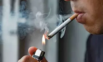 Smoke a Cigarette Before Going to Bed: రాత్రి పడుకునే ముందు సిగరెట్ కాలుస్తున్నారా.?