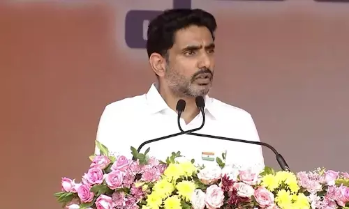 Nara Lokesh: పక్క రాష్ట్రాలు మన వైపే చూసేలా అభివృద్ధి సాధిద్దాం.. కసితో పనిచేద్దాం: నారా లోకేశ్‌