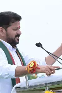 CM Revanth Reddy: కేసీఆర్ అసెంబ్లీకి రావాలి.. సలహాలు ఇవ్వాలి: సీఎం రేవంత్రెడ్డి CM Revanth Reddy: కేసీఆర్ అసెంబ్లీకి రావాలి.. సలహాలు ఇవ్వాలి: సీఎం రేవంత్రెడ్డి