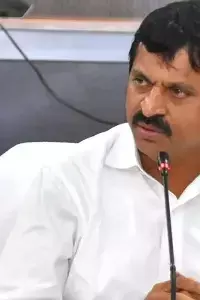 Minister Ponguleti: 22-ఏ భూముల పేరుతో ప్రజలను వేధిస్తే సహించం: మంత్రి పొంగులేటి హెచ్చరిక Minister Ponguleti: 22-ఏ భూముల పేరుతో ప్రజలను వేధిస్తే సహించం: మంత్రి పొంగులేటి హెచ్చరిక