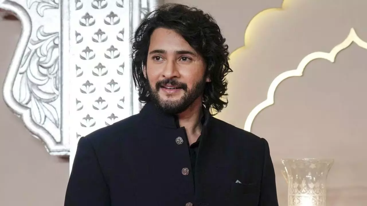 Mahesh Babu Praises: డీసీ అద్భుతం.. మూవీ యూనిట్కు మహేశ్ బాబు ప్రశంసలు.. దర్శకుడి కృతజ్ఞతలు.. Mahesh Babu Praises: డీసీ అద్భుతం.. మూవీ యూనిట్కు మహేశ్ బాబు ప్రశంసలు.. దర్శకుడి కృతజ్ఞతలు..
