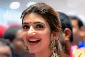 Sreeleelas Bollywood Debut: శ్రీలీల బాలీవుడ్ ఎంట్రీ: సుదీర్ఘ విరామం తర్వాత మళ్లీ ముంబై! Sreeleelas Bollywood Debut: శ్రీలీల బాలీవుడ్ ఎంట్రీ: సుదీర్ఘ విరామం తర్వాత మళ్లీ ముంబై!
