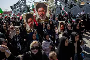 Iran: ఇరాన్ సుప్రీం లీడర్ కీలక నిర్ణయాలు.. యుద్ధ వేళ కఠినవాదుల నియామకం Iran: ఇరాన్ సుప్రీం లీడర్ కీలక నిర్ణయాలు.. యుద్ధ వేళ కఠినవాదుల నియామకం