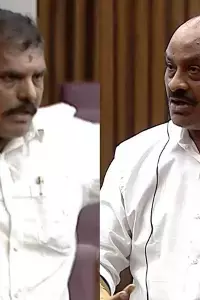 Atchannaidu and Botsa Clash: మండలిలో డీఎస్సీపై తీవ్ర వాదోపవాదం.. అచ్చెన్నాయుడు-బొత్స మధ్య మాటల యుద్ధం Atchannaidu and Botsa Clash: మండలిలో డీఎస్సీపై తీవ్ర వాదోపవాదం.. అచ్చెన్నాయుడు-బొత్స మధ్య మాటల యుద్ధం