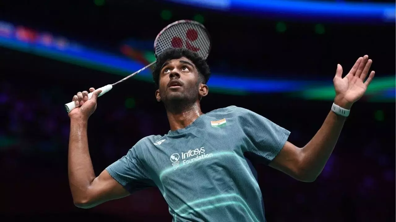 BWF World Championships: వరల్డ్ బ్యాడ్మింటన్ ఛాంపియన్షిప్: సంచలనం సృష్టించిన ఆయుష్ శెట్టి BWF World Championships: వరల్డ్ బ్యాడ్మింటన్ ఛాంపియన్షిప్: సంచలనం సృష్టించిన ఆయుష్ శెట్టి