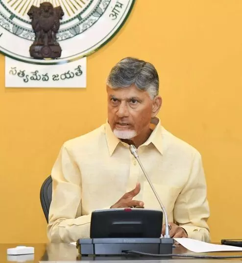 AP Cabinet Meeting: సీఎం చంద్రబాబు ఆధ్వర్యంలో ఏపీ కేబినెట్ భేటీ.. బీసీలకు 34 శాతం రిజర్వేషన్లు, గల్లంతైన జాలర్ల గాలింపుపై కీలక నిర్ణయాలు AP Cabinet Meeting: సీఎం చంద్రబాబు ఆధ్వర్యంలో ఏపీ కేబినెట్ భేటీ.. బీసీలకు 34 శాతం రిజర్వేషన్లు, గల్లంతైన జాలర్ల గాలింపుపై కీలక నిర్ణయాలు