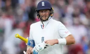 Joe Root: 42 పరుగులు చేస్తే ప్రపంచంలోనే మొదటి ఆటగాడిగా రికార్డు సృష్టించనున్న జో రూట్ Joe Root: 42 పరుగులు చేస్తే ప్రపంచంలోనే మొదటి ఆటగాడిగా రికార్డు సృష్టించనున్న జో రూట్