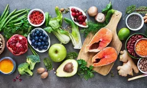 Women’s Health During Menopause:  మెనోపాజ్ సమయంలో మహిళల ఆరోగ్యం: ఎముకల బలం, గుండె రక్షణకు నిపుణులు సూచించే ఆహార నియమాలు..