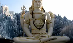 Lord Shiva’s Blessings:  శ్రావణంలో శివ కటాక్షం కోసం రామ నామ స్మరణ.. రామాయణ పారాయణంతో లభించే దివ్య ఫలితాలు ఇవే