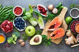 Women’s Health During Menopause:  మెనోపాజ్ సమయంలో మహిళల ఆరోగ్యం: ఎముకల బలం, గుండె రక్షణకు నిపుణులు సూచించే ఆహార నియమాలు..