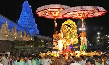Garuda Panchami: తిరుమలలో కన్నులపండువగా గరుడ పంచమి: గరుడ వాహనంపై ఊరేగిన శ్రీ మలయప్పస్వామి