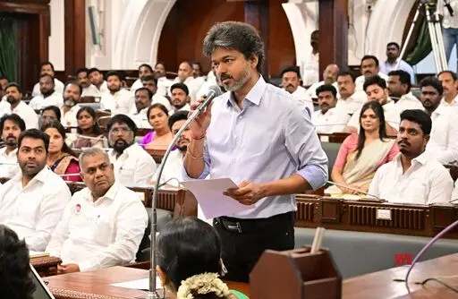 Vijay Government: సీజేపీ, వామపక్ష నిరసనల్లో విద్యార్థులు పాల్గొనకూడదన్న ఉత్తర్వు ఉపసంహరణ.. విజయ్ ప్రభుత్వం యూటర్న్ Vijay Government: సీజేపీ, వామపక్ష నిరసనల్లో విద్యార్థులు పాల్గొనకూడదన్న ఉత్తర్వు ఉపసంహరణ.. విజయ్ ప్రభుత్వం యూటర్న్