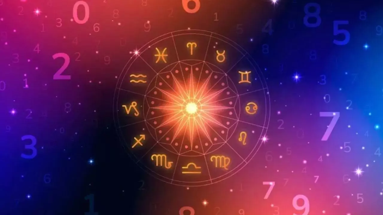 Trigrahi Rajyoga in Leo on August 22: ఆగస్టు 22న సింహరాశిలో త్రిగ్రాహి రాజయోగం.. ఆ రాశుల వారికి ఊహించని జాక్పాట్! Trigrahi Rajyoga in Leo on August 22: ఆగస్టు 22న సింహరాశిలో త్రిగ్రాహి రాజయోగం.. ఆ రాశుల వారికి ఊహించని జాక్పాట్!