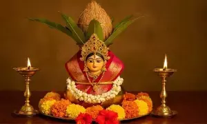 Varalakshmi Vratam:  వరలక్ష్మి వ్రతం రోజున ఈ పనులు అస్సలు చేయకండి.. లేదంటే దరిద్రం వెంటాడుతుంది!