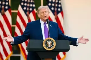 Donald Trump: చివరి నిమిషంలో బిగ్ ట్విస్ట్.. కెనడాపై 50 శాతం టారిఫ్ నిర్ణయం వాయిదా వేసిన ట్రంప్