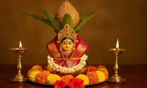 Varalakshmi Vratam:  వరలక్ష్మి వ్రతం రోజున ఈ పనులు అస్సలు చేయకండి.. లేదంటే దరిద్రం వెంటాడుతుంది!