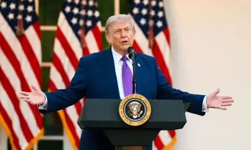 Donald Trump: చివరి నిమిషంలో బిగ్ ట్విస్ట్.. కెనడాపై 50 శాతం టారిఫ్ నిర్ణయం వాయిదా వేసిన ట్రంప్