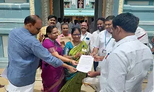Endowments Department: శ్రీ ప్రసన్న ఆంజనేయస్వామి, శ్రీ లక్ష్మీనరసింహస్వామి ఆలయాలు దేవాదాయ శాఖకు అప్పగింత