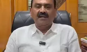 Bhumana Karunakar Reddy: భూ ఆక్రమణ కేసులో వైకాపా నేత భూమన కరుణాకరరెడ్డి విచారణకు హాజరు Bhumana Karunakar Reddy: భూ ఆక్రమణ కేసులో వైకాపా నేత భూమన కరుణాకరరెడ్డి విచారణకు హాజరు