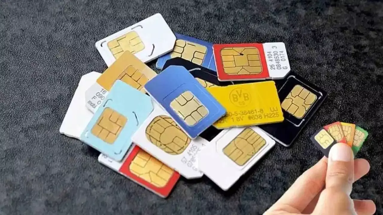 SIM Card New Rules: మీ పేరు మీద ఎన్ని సిమ్లు ఉన్నాయో చెక్ చేసుకున్నారా?.. ఈ రూల్స్ ఉల్లంఘిస్తే షాకే SIM Card New Rules: మీ పేరు మీద ఎన్ని సిమ్లు ఉన్నాయో చెక్ చేసుకున్నారా?.. ఈ రూల్స్ ఉల్లంఘిస్తే షాకే
