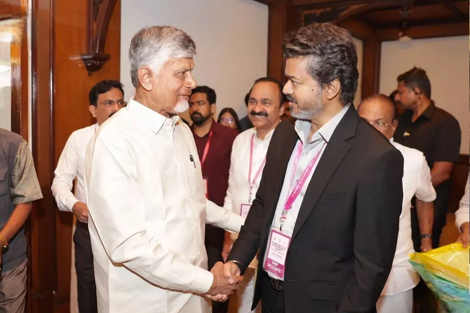 Chandrababu’s Blueprint: కుప్పం మీదుగా బుల్లెట్ రైలు ప్రతిపాదన.. దక్షిణాది ఉమ్మడి అభివృద్ధికి చంద్రబాబు బ్లూప్రింట్ Chandrababu’s Blueprint: కుప్పం మీదుగా బుల్లెట్ రైలు ప్రతిపాదన.. దక్షిణాది ఉమ్మడి అభివృద్ధికి చంద్రబాబు బ్లూప్రింట్