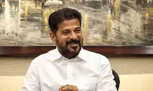 Revanth Reddy’s US Visit:: అమెరికా పర్యటనపై రేవంత్కు షాక్.. అనుమతి ఇవ్వలేదన్న కేంద్రం Revanth Reddy’s US Visit:: అమెరికా పర్యటనపై రేవంత్కు షాక్.. అనుమతి ఇవ్వలేదన్న కేంద్రం