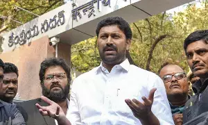 YS Vivekananda Reddy Murder Case: వివేకానంద రెడ్డి హత్య కేసు: అవినాష్ రెడ్డి నివాసంలో ఈడీ రూ.24 లక్షల నగదు సీజ్ YS Vivekananda Reddy Murder Case: వివేకానంద రెడ్డి హత్య కేసు: అవినాష్ రెడ్డి నివాసంలో ఈడీ రూ.24 లక్షల నగదు సీజ్