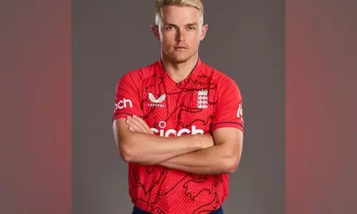 Sam Curran: సామ్ కర్రన్కు దెబ్బ: తొడపాశం గాయంతో ఇంగ్లాండ్ హోమ్ సీజన్ మొత్తానికి దూరం! Sam Curran: సామ్ కర్రన్కు దెబ్బ: తొడపాశం గాయంతో ఇంగ్లాండ్ హోమ్ సీజన్ మొత్తానికి దూరం!