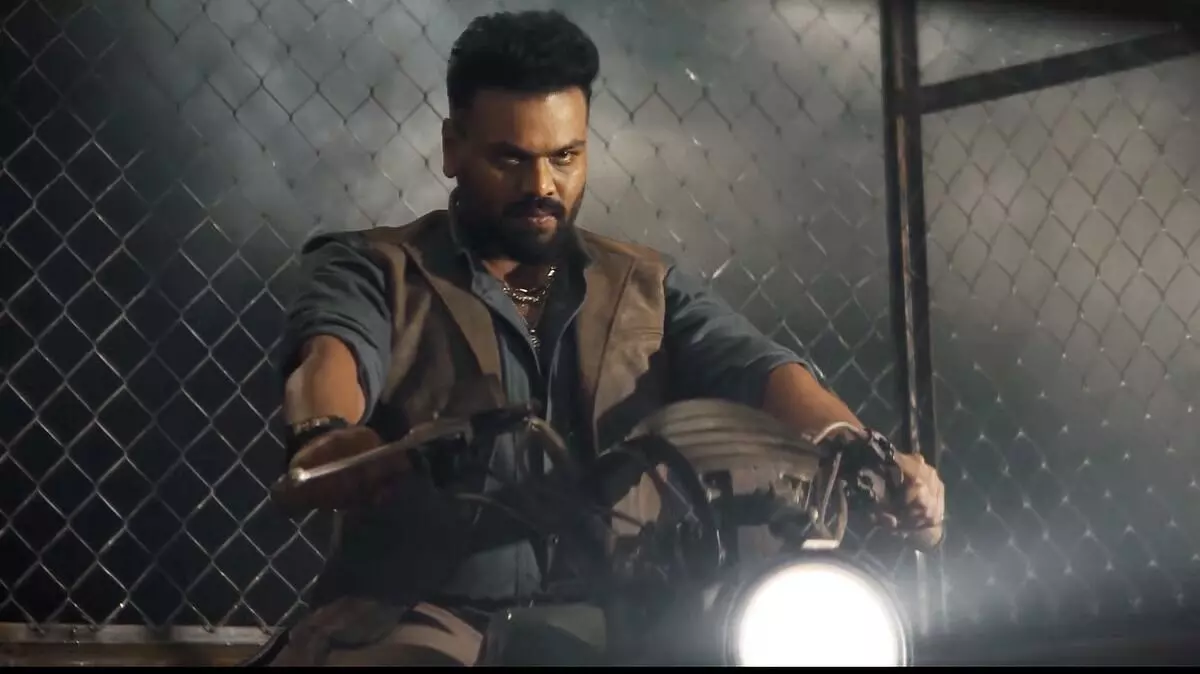 Manchu Manoj: డేవిడ్ రెడ్డిగా మంచు మనోజ్ యాక్షన్ దండయాత్ర.. ఫిల్మ్ సిటీలో స్పెషల్ సాంగ్, భారీ క్లైమాక్స్ షూట్ Manchu Manoj: డేవిడ్ రెడ్డిగా మంచు మనోజ్ యాక్షన్ దండయాత్ర.. ఫిల్మ్ సిటీలో స్పెషల్ సాంగ్, భారీ క్లైమాక్స్ షూట్