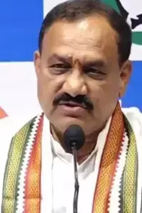 TPCC Chief Mahesh Kumar Goud: కొండా సురేఖ వ్యవహారం.. వివరణాత్మక నివేదిక వచ్చాకే చర్యలు: టీపీసీసీ అధ్యక్షుడు మహేశ్ కుమార్ గౌడ్ TPCC Chief Mahesh Kumar Goud: కొండా సురేఖ వ్యవహారం.. వివరణాత్మక నివేదిక వచ్చాకే చర్యలు: టీపీసీసీ అధ్యక్షుడు మహేశ్ కుమార్ గౌడ్