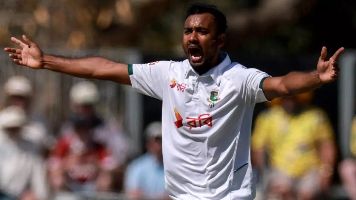Test Cricket Record: 140 ఏళ్ల టెస్టు చరిత్రలో రికార్డు సృష్టించిన బంగ్లాదేశ్ పేసర్ ! Test Cricket Record: 140 ఏళ్ల టెస్టు చరిత్రలో రికార్డు సృష్టించిన బంగ్లాదేశ్ పేసర్ !