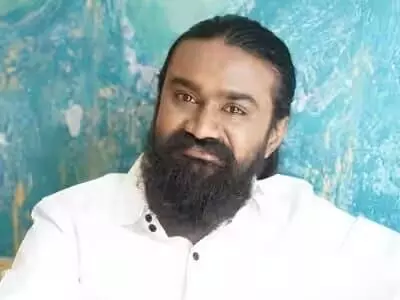 Rahul Ramakrishna: చితి చివరిదాక... KCR.. నటుడు రాహుల్ రామకృష్ణ సంచలన పోస్ట్.. నెట్టింట దుమారం.. Rahul Ramakrishna: చితి చివరిదాక... KCR.. నటుడు రాహుల్ రామకృష్ణ సంచలన పోస్ట్.. నెట్టింట దుమారం..