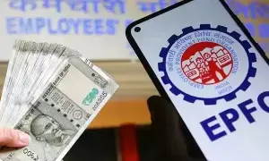EPFO: పీఎఫ్ విత్డ్రాయల్ ముందు అలర్ట్.. ఈ ఒక్క తప్పు చేస్తే పెన్షన్, పీఎఫ్ డబ్బులు గోవిందా EPFO: పీఎఫ్ విత్డ్రాయల్ ముందు అలర్ట్.. ఈ ఒక్క తప్పు చేస్తే పెన్షన్, పీఎఫ్ డబ్బులు గోవిందా