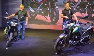 Bajaj Pulsar: రూ.92,990కే కొత్త బజాజ్ పల్సర్.. మార్కెట్లోకి 125, 150 కొత్త మోడల్స్ గ్రాండ్ ఎంట్రీ Bajaj Pulsar: రూ.92,990కే కొత్త బజాజ్ పల్సర్.. మార్కెట్లోకి 125, 150 కొత్త మోడల్స్ గ్రాండ్ ఎంట్రీ