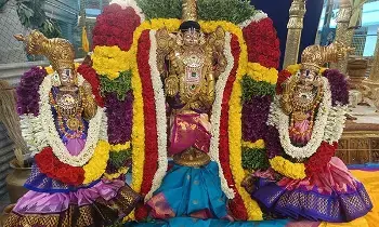 Sri Lakshmi Venkateswara Swamy Temple: శ్రీ లక్ష్మీ వేంకటేశ్వరస్వామివారి ఆలయంలో వైభవంగా జీర్ణోద్ధారణ
