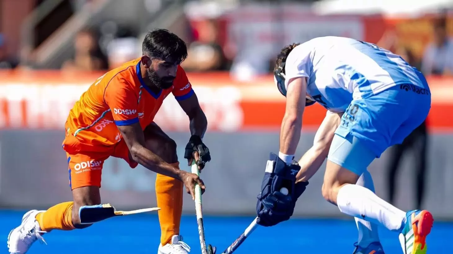 Hockey World Cup: అర్జెంటీనా చేతిలో భారత్ ఓటమి.. సెమీస్ చేరకుండానే ఇంటికి Hockey World Cup: అర్జెంటీనా చేతిలో భారత్ ఓటమి.. సెమీస్ చేరకుండానే ఇంటికి