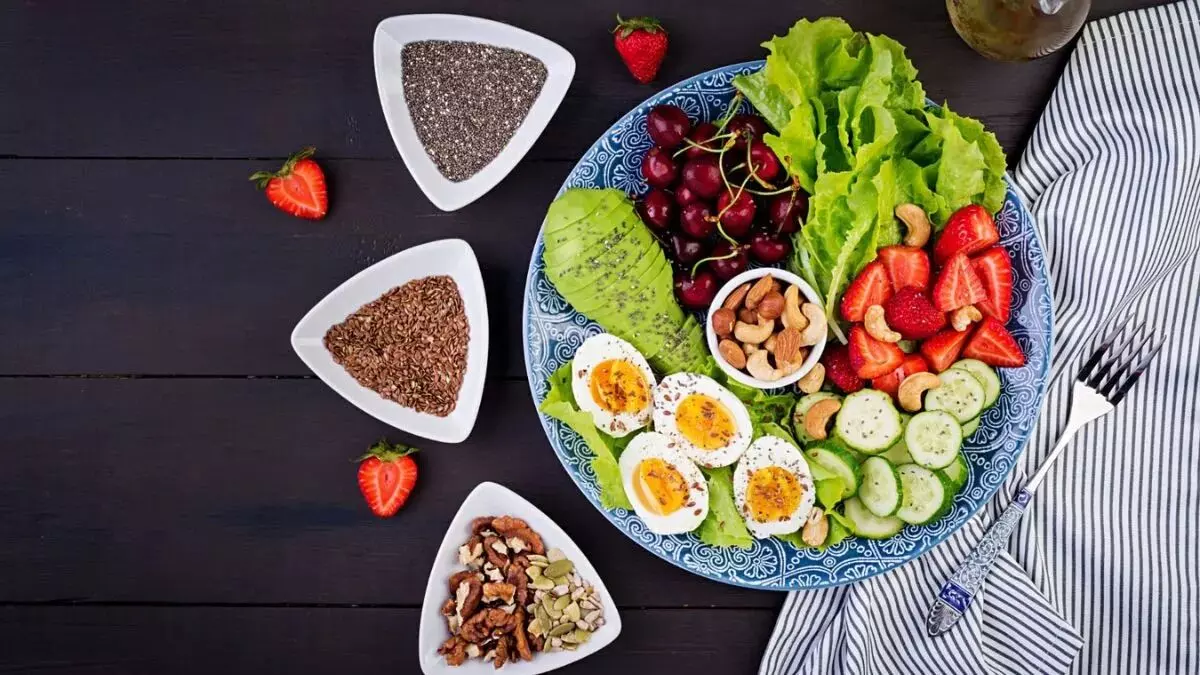 Want to Lose Weight Without Starving: ఆకలితో అల్లాడిపోకుండా... ఈజీగా బరువు తగ్గే సీక్రెట్ టిప్స్! Want to Lose Weight Without Starving: ఆకలితో అల్లాడిపోకుండా... ఈజీగా బరువు తగ్గే సీక్రెట్ టిప్స్!