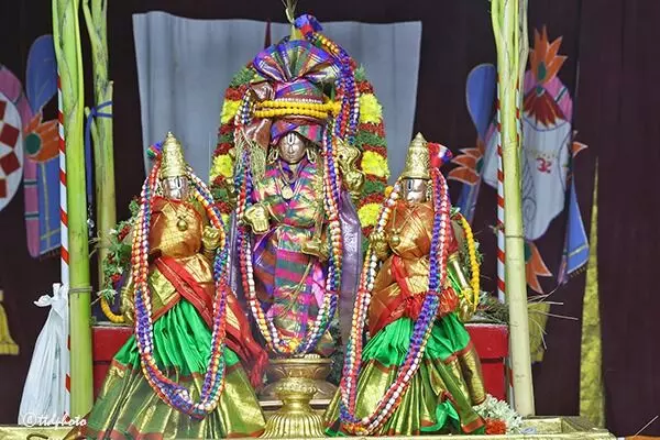 Tirumala Srivari Temple: శ్రీవారి ఆలయంలో శాస్త్రోక్తంగా పవిత్ర సమర్పణ Tirumala Srivari Temple: శ్రీవారి ఆలయంలో శాస్త్రోక్తంగా పవిత్ర సమర్పణ